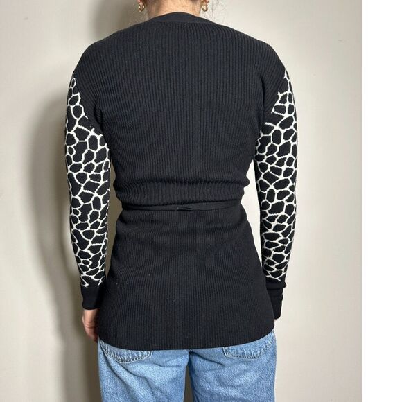 Vintage Cache Black White Animal Print Cardigain Size XS - Picture 4 of 5